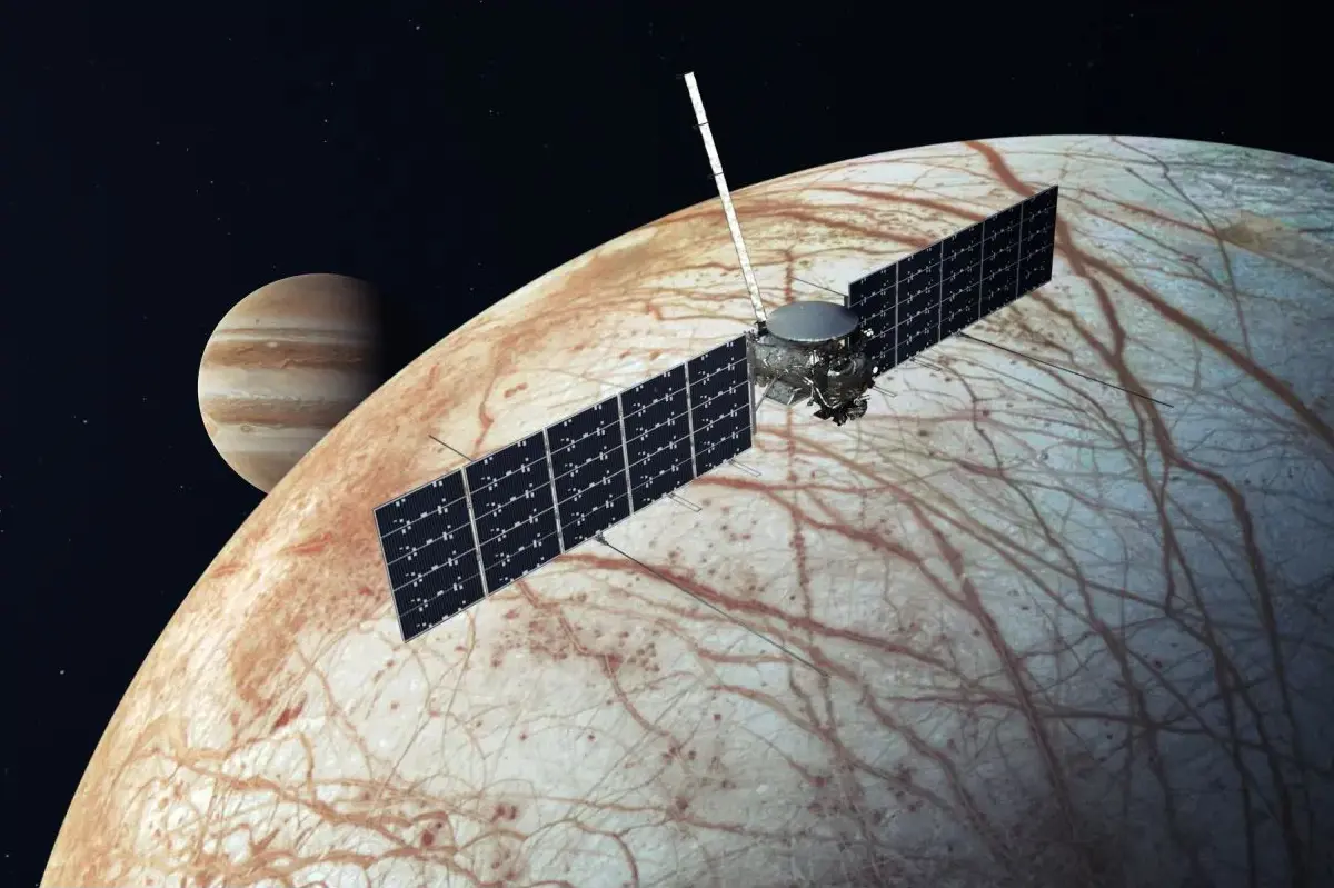 Europa Clipper vs JUICE: Two Missions to Jupiter’s Ocean Worlds