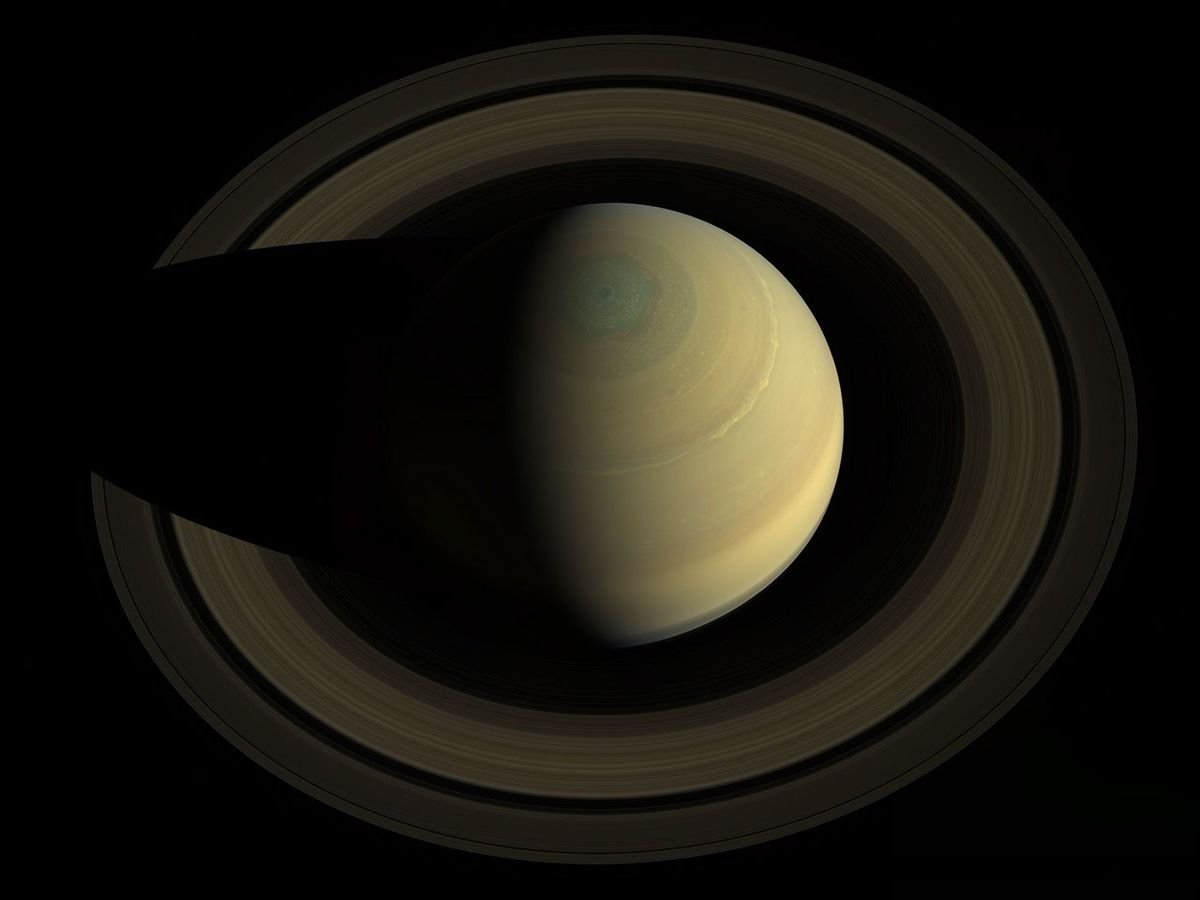 Cassini’s Saturn portrait: a mission reference image, not the tracker’s calculated view.